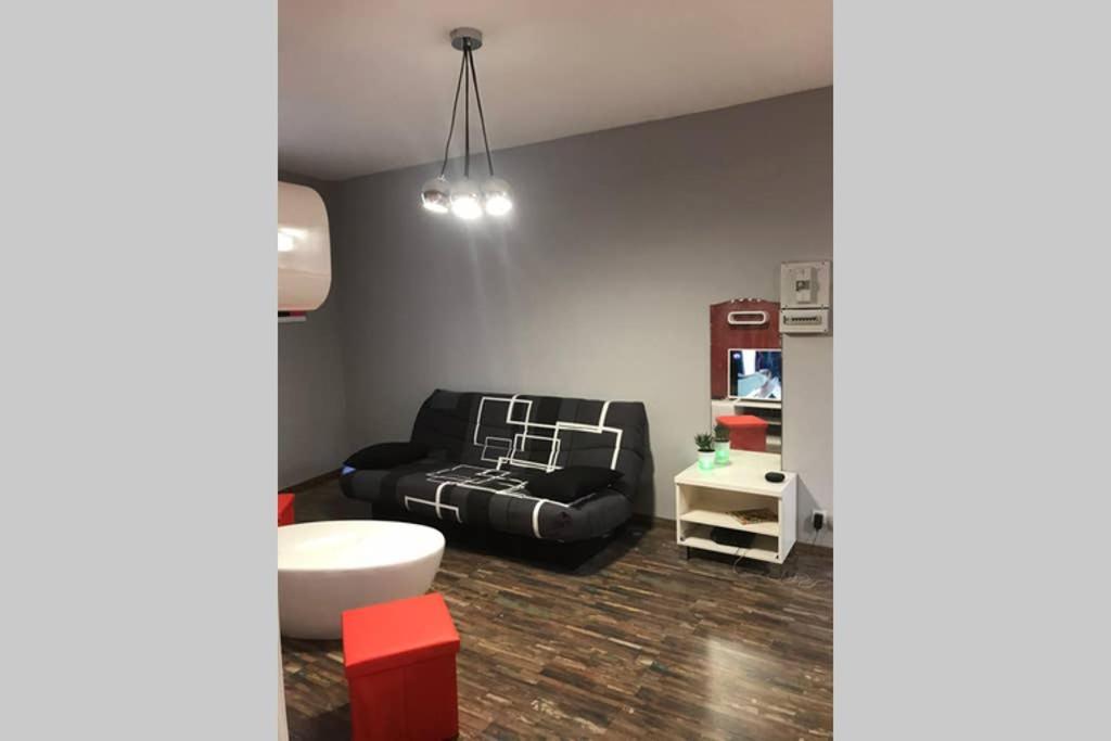 Appartement Style Pop Art Avec Garage Centre Historique เบซิเยร์ ภายนอก รูปภาพ