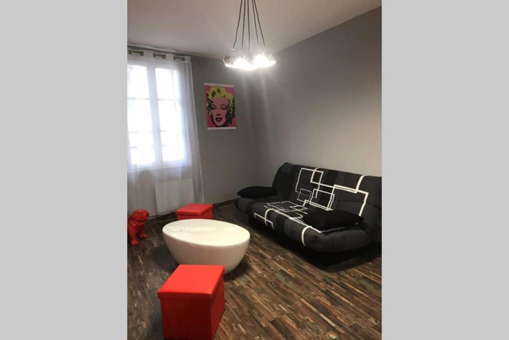Appartement Style Pop Art Avec Garage Centre Historique เบซิเยร์ ภายนอก รูปภาพ